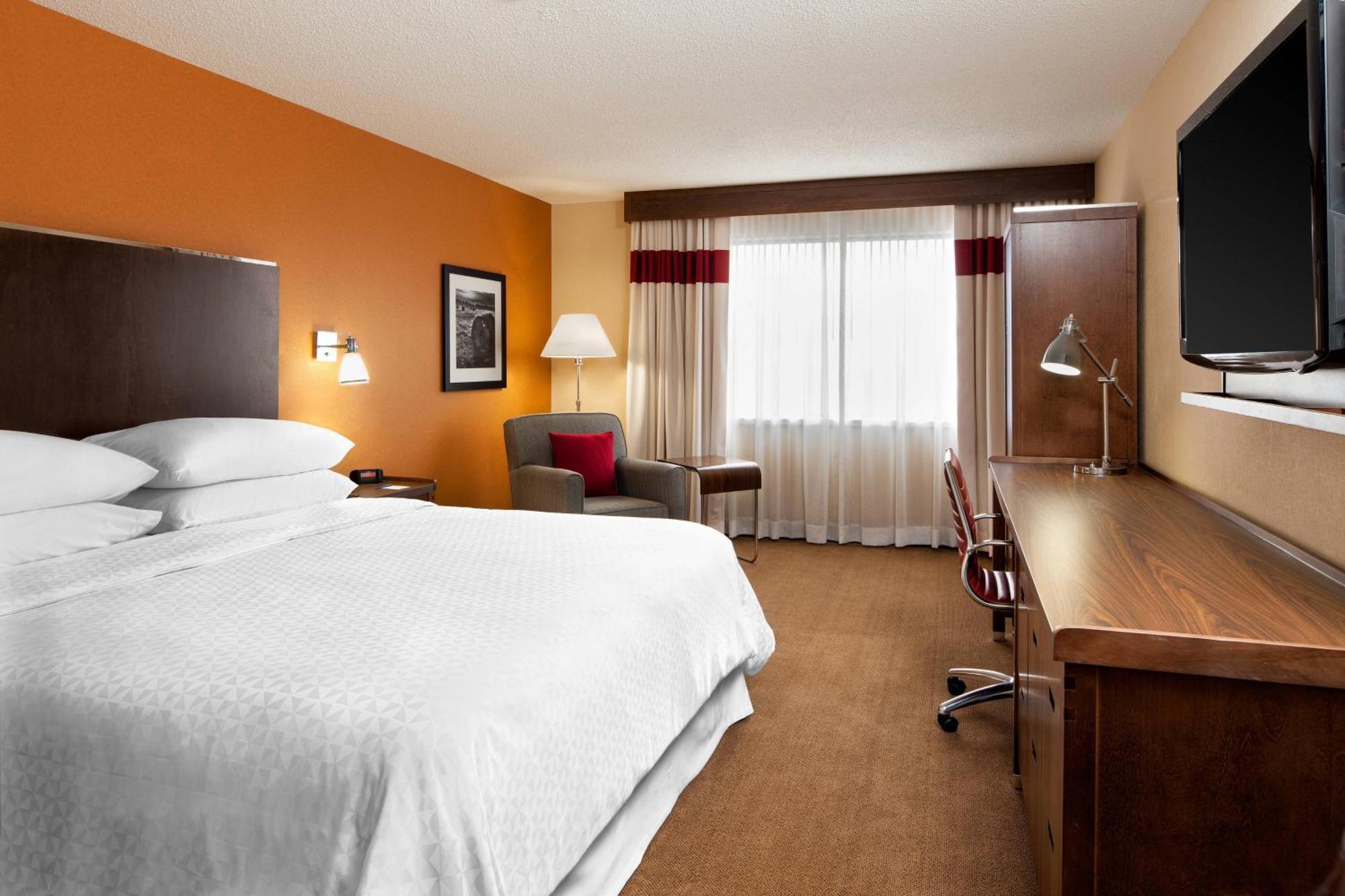 Four Points By Sheraton Edmundston Hotel & Conference Center Екстер'єр фото