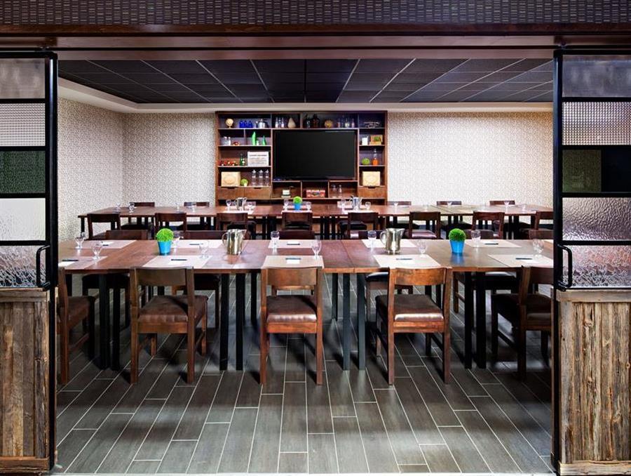 Four Points By Sheraton Edmundston Hotel & Conference Center Екстер'єр фото
